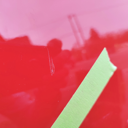 Rayures surface carrosserie